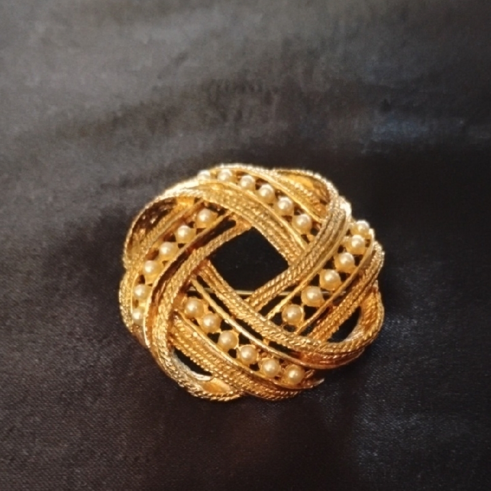 Elegant Gold  Plated and Pearl Brooch